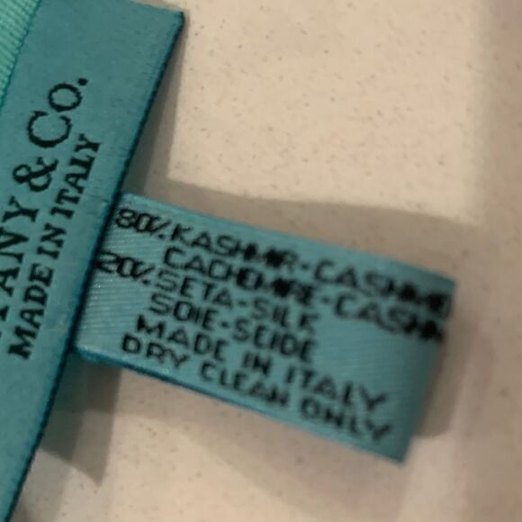 Tiffany & Co. Cashmere and Silk Scarf - New - Picture 4 of 12